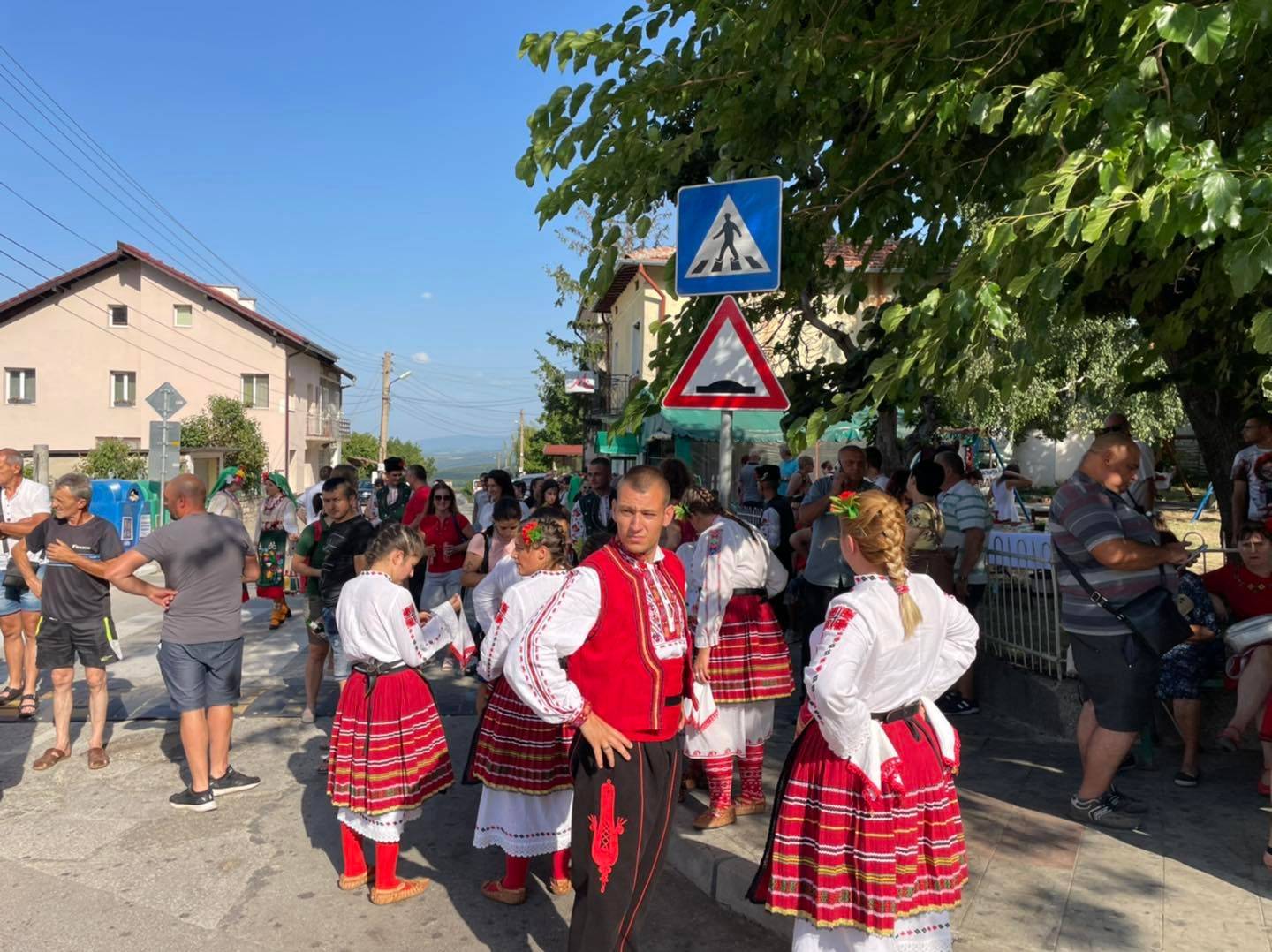  Фолклорен фестивал 